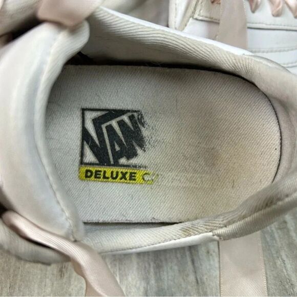 Vans Old Skool White Leather Pink Ribbon Lace Up Sneaker Shoe Womens Size 6.5 - Picture 4 of 10